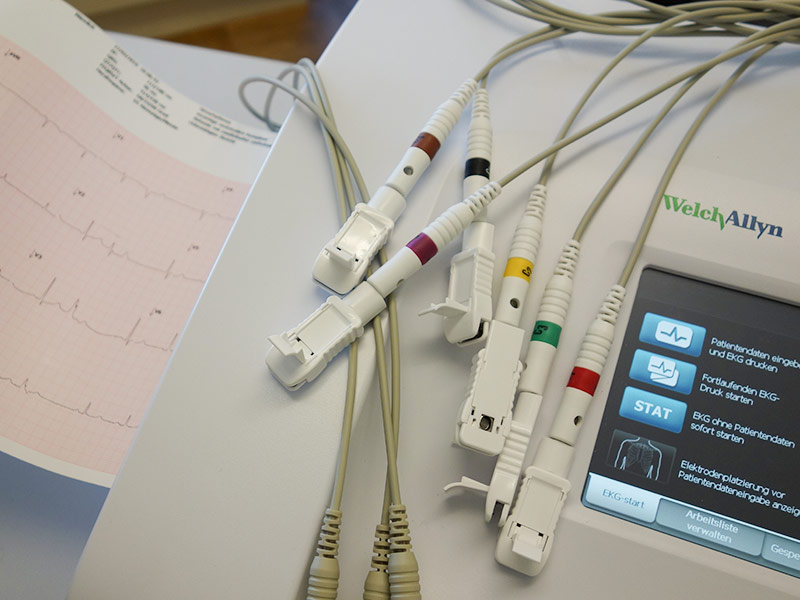 EKG Untersuchung Hausarzt Wichtrach